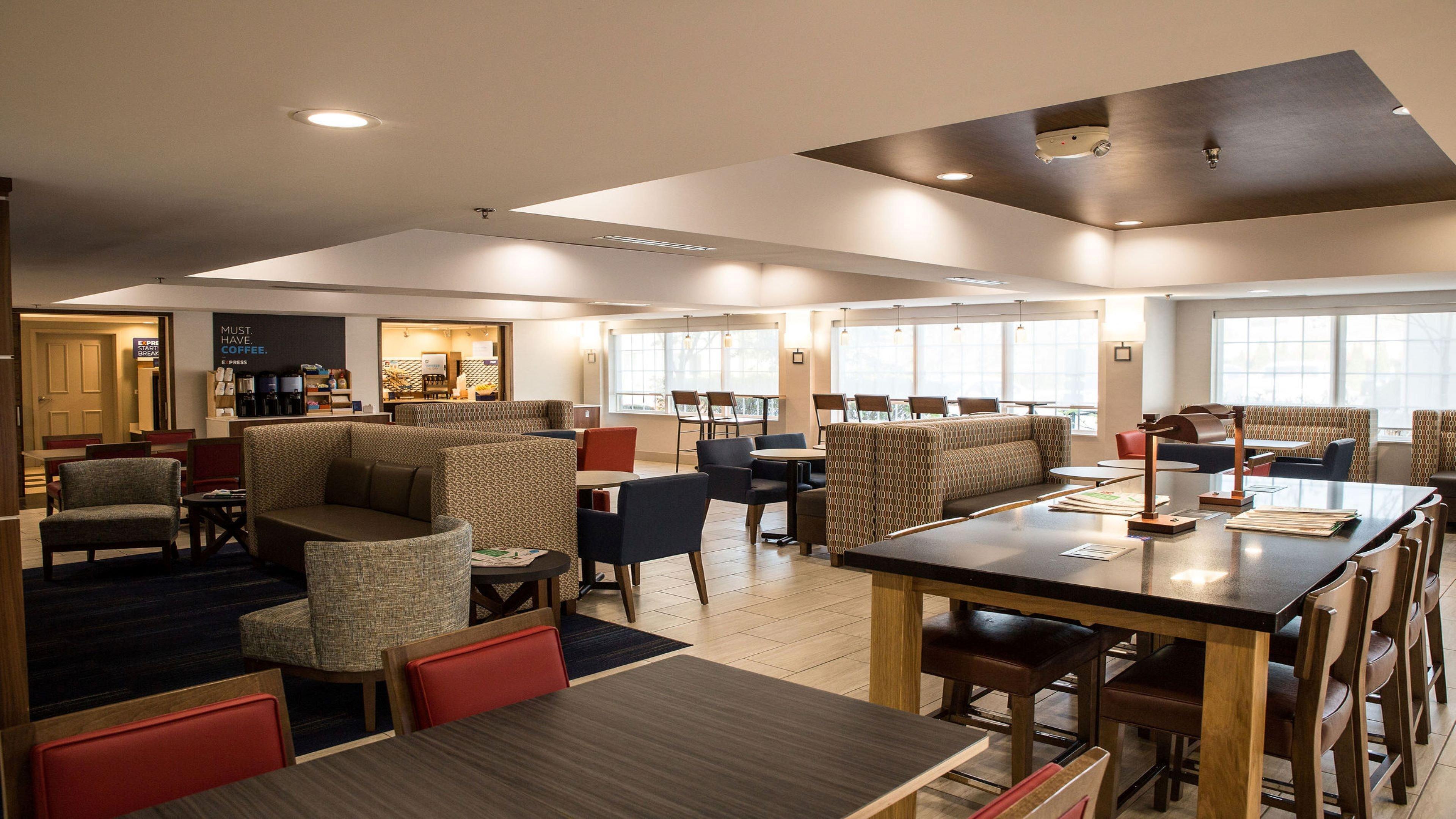 Holiday Inn Express - Columbus - Dublin By Ihg Exterior foto