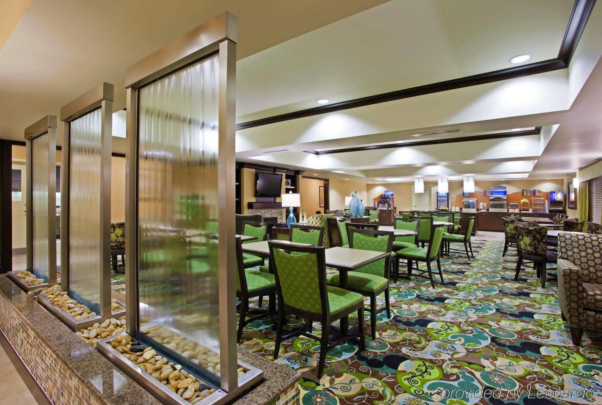 Holiday Inn Express - Columbus - Dublin By Ihg Exterior foto
