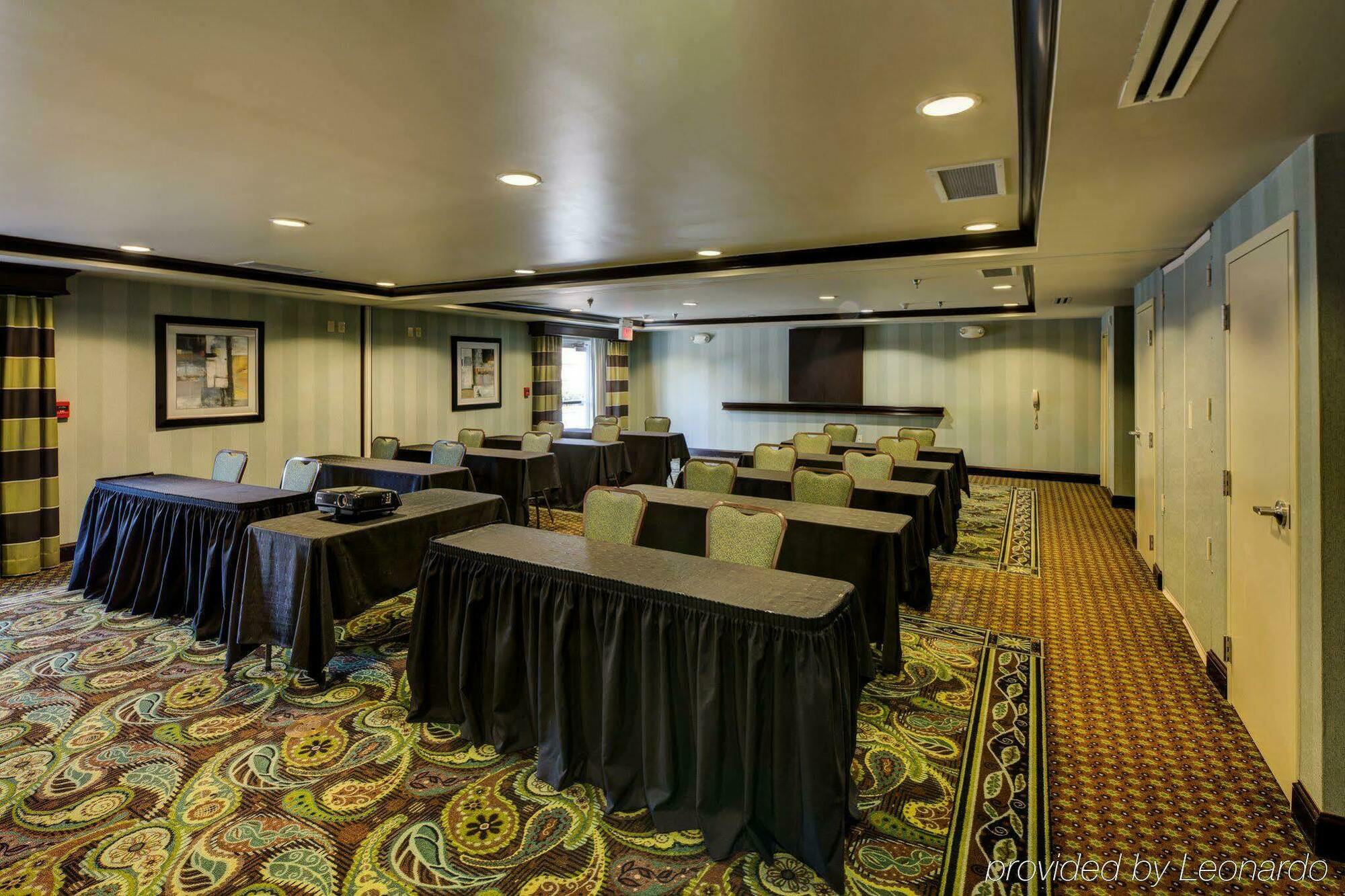 Holiday Inn Express - Columbus - Dublin By Ihg Exterior foto